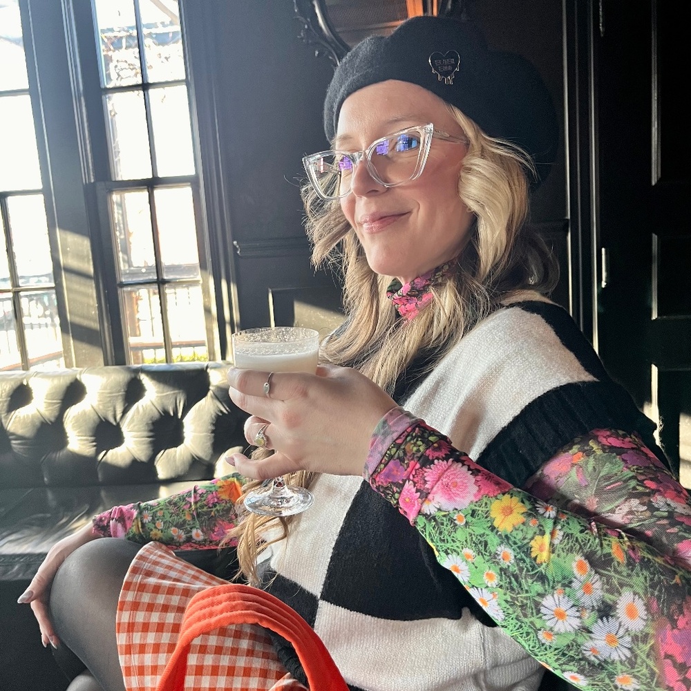 Meet your Posher, Abi